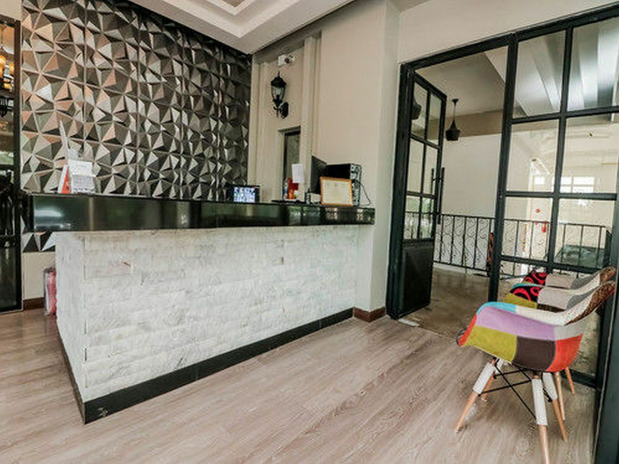 Marisa Residence Bangkok Exterior photo